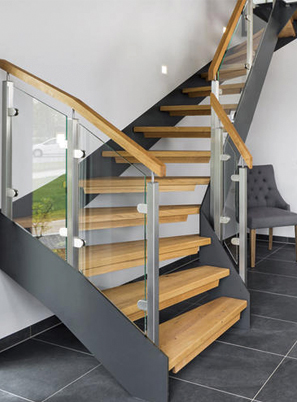 无锡钢木玻璃楼梯